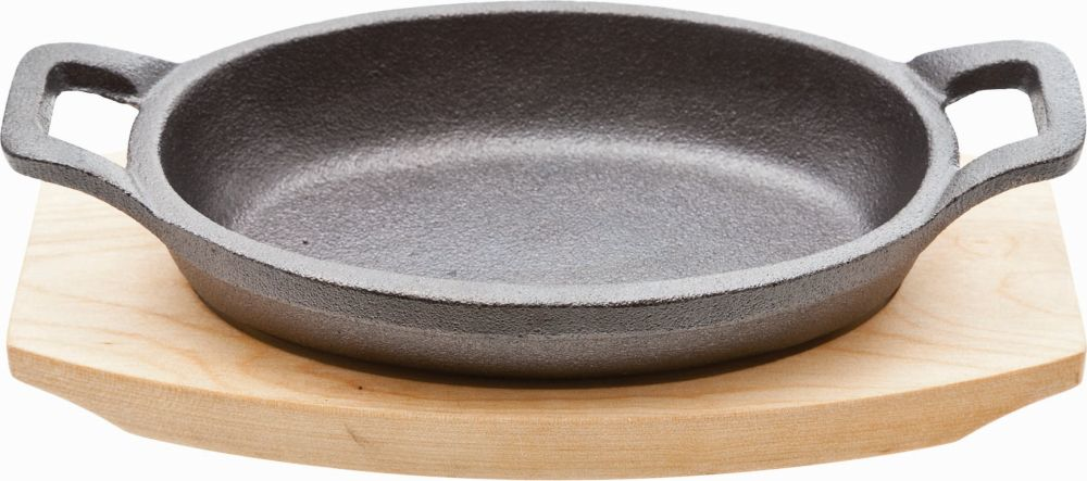 PLAYGROUND Pfanne oval 16 cm mit Holzuntersetzer